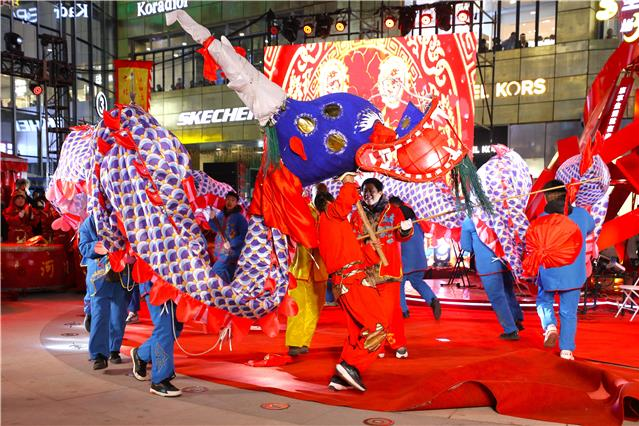 1766479383615397.png 新城區(qū)文旅王府井奧萊.png