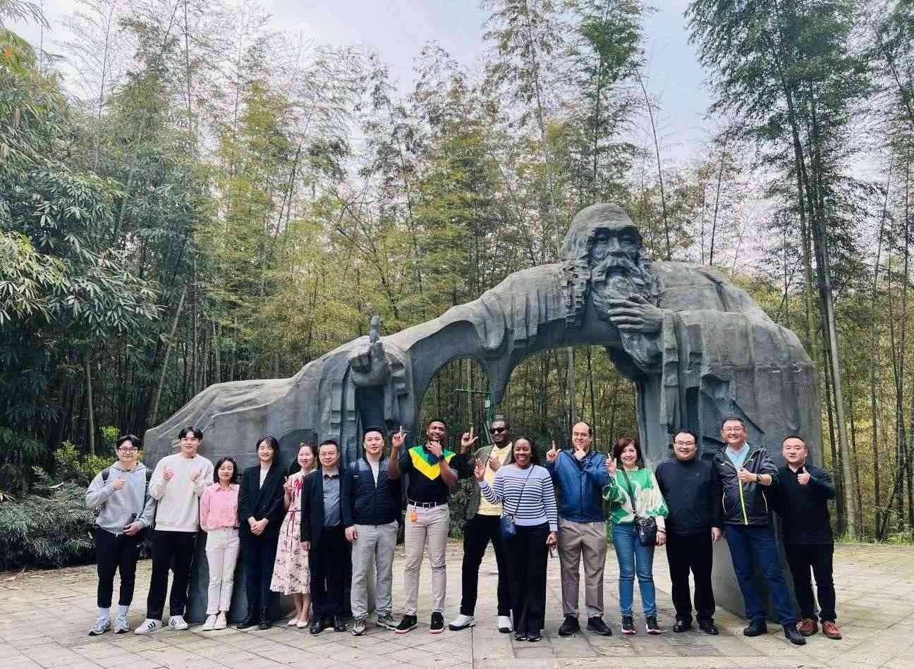 Guizhou Echo | 這一波，貴州又圈“國際粉”了