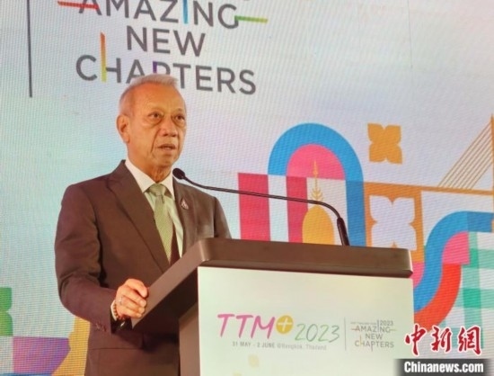 泰國旅游及體育部部長皮帕在開幕式上致辭。 趙婧楠 攝