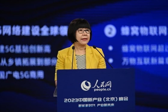 人民網(wǎng)監(jiān)事會主席唐維紅。人民網(wǎng)記者 于凱攝