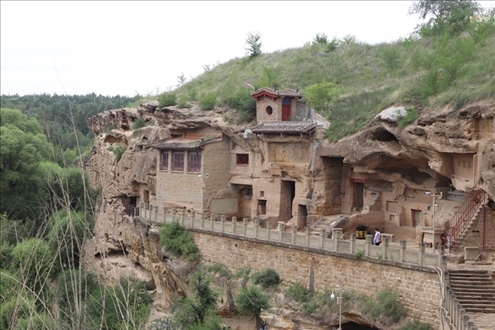 外國(guó)博主邂逅“塞上碑林”紅石峽 讀懂崖壁上的“榆林史詩”