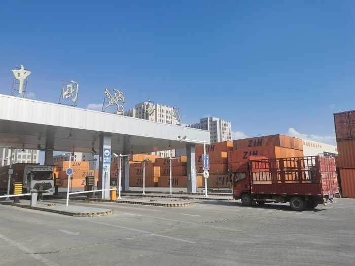 鄭州國際陸港海關(guān)監(jiān)管場所。鄭州車站海關(guān)供圖