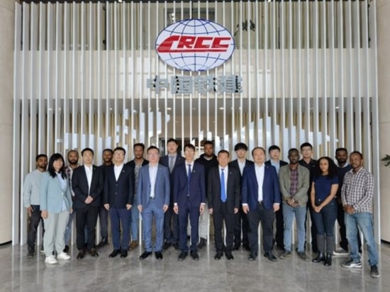 中國土木福州設計院埃塞分院團隊合影。受訪對象供圖