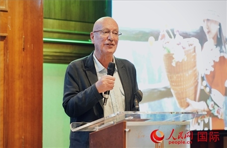 旅?作家魯珀特·帕克分享張家界旅行照片。人民網(wǎng) 郭錦標攝