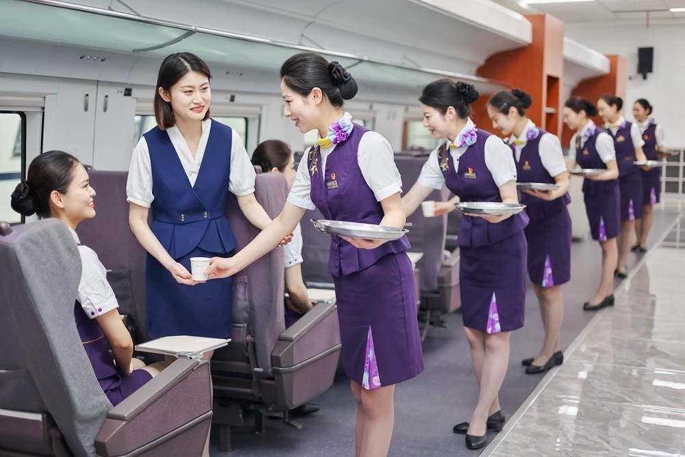 形象儀態(tài)塑造。