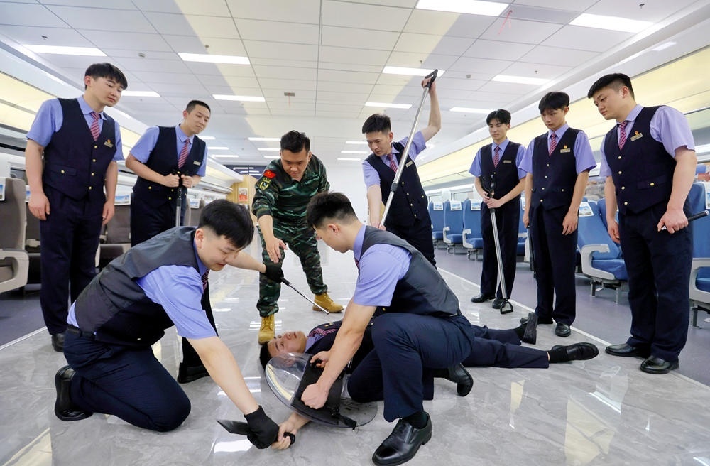 應(yīng)急處置培訓(xùn)。