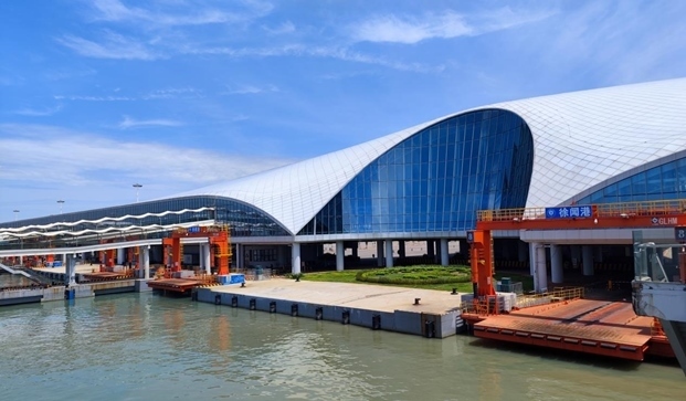徐聞港樞紐大樓。人民網(wǎng) 樸馨語攝