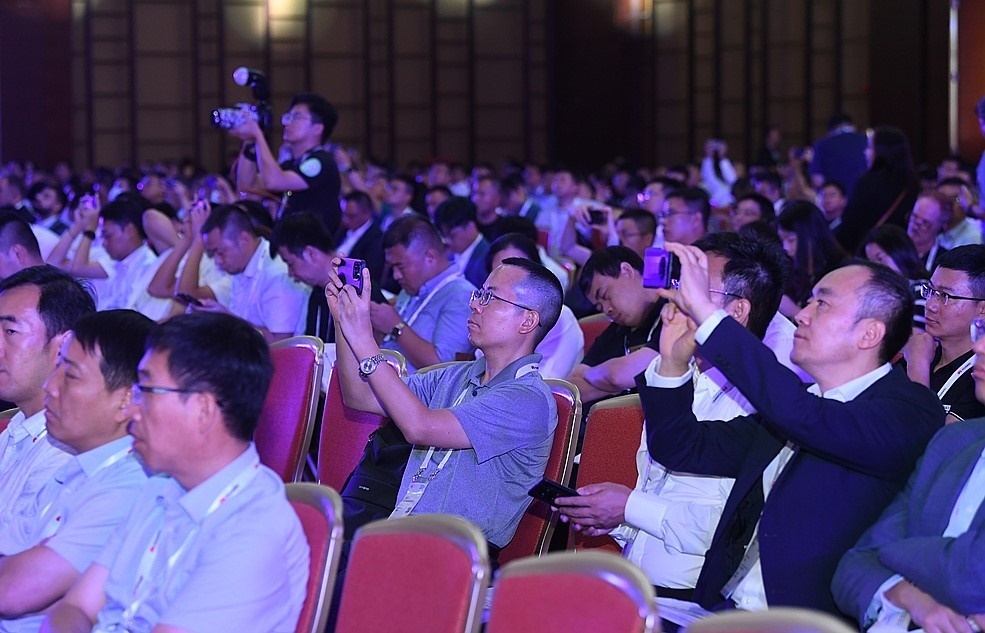 2023數(shù)字經(jīng)濟(jì)峰會(huì)·城市智能升級(jí)主題論壇現(xiàn)場(chǎng)。人民網(wǎng)記者 翁奇羽攝