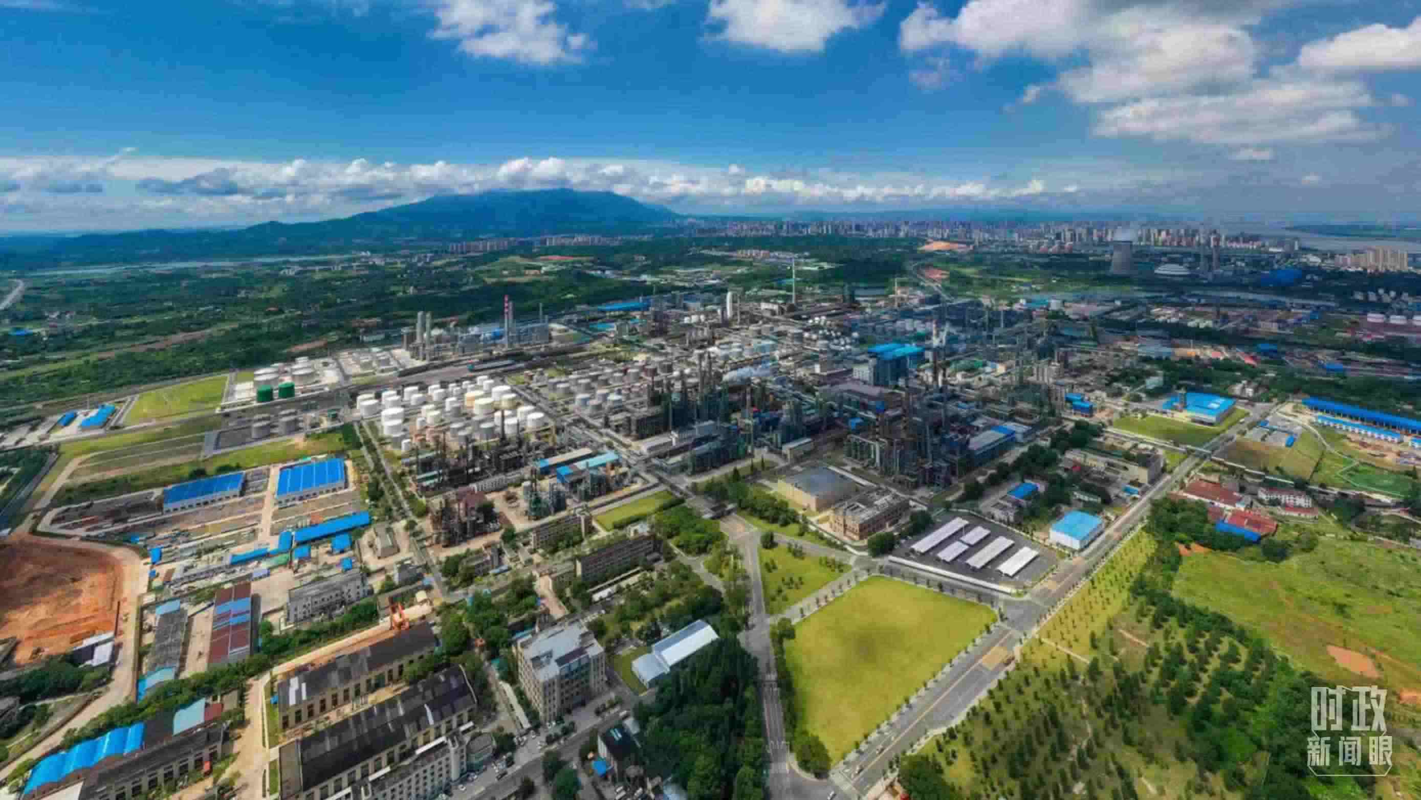 △中國石化九江分公司。（總臺記者劉陽拍攝）