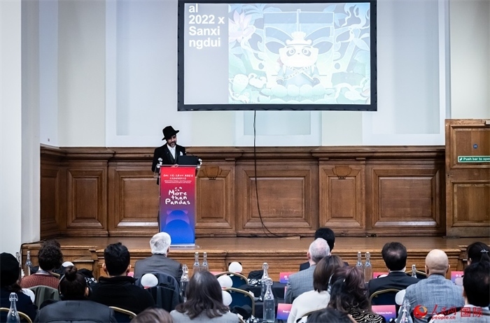 城市建筑與文化創(chuàng)意設(shè)計師卡姆·帕尼薩講述他和四川的故事。人民網(wǎng) 郭錦標(biāo)攝