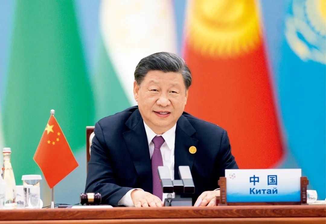 2023年5月19日上午，國家主席習(xí)近平在陜西省西安市主持首屆中國—中亞峰會(huì)并發(fā)表題為《攜手建設(shè)守望相助、共同發(fā)展、普遍安全、世代友好的中國—中亞命運(yùn)共同體》的主旨講話。圖/ 新華社記者 黃敬文 攝