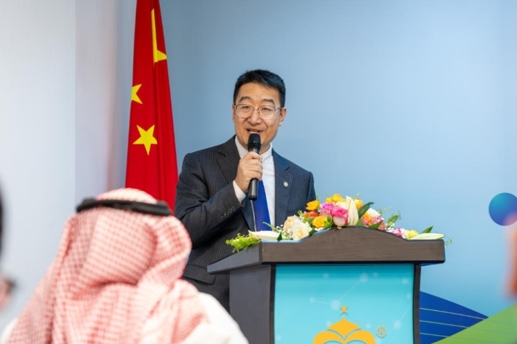 沙特智慧宮語言公司董事長馬永亮致辭。主辦方供圖