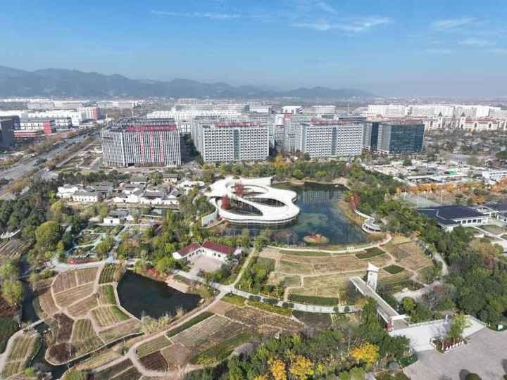 有機更新后的義烏城西街道橫塘村俯瞰圖。義烏城西街道供圖