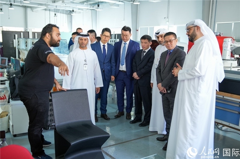 參觀培訓中心。人民網(wǎng)塔里克·易卜拉欣攝