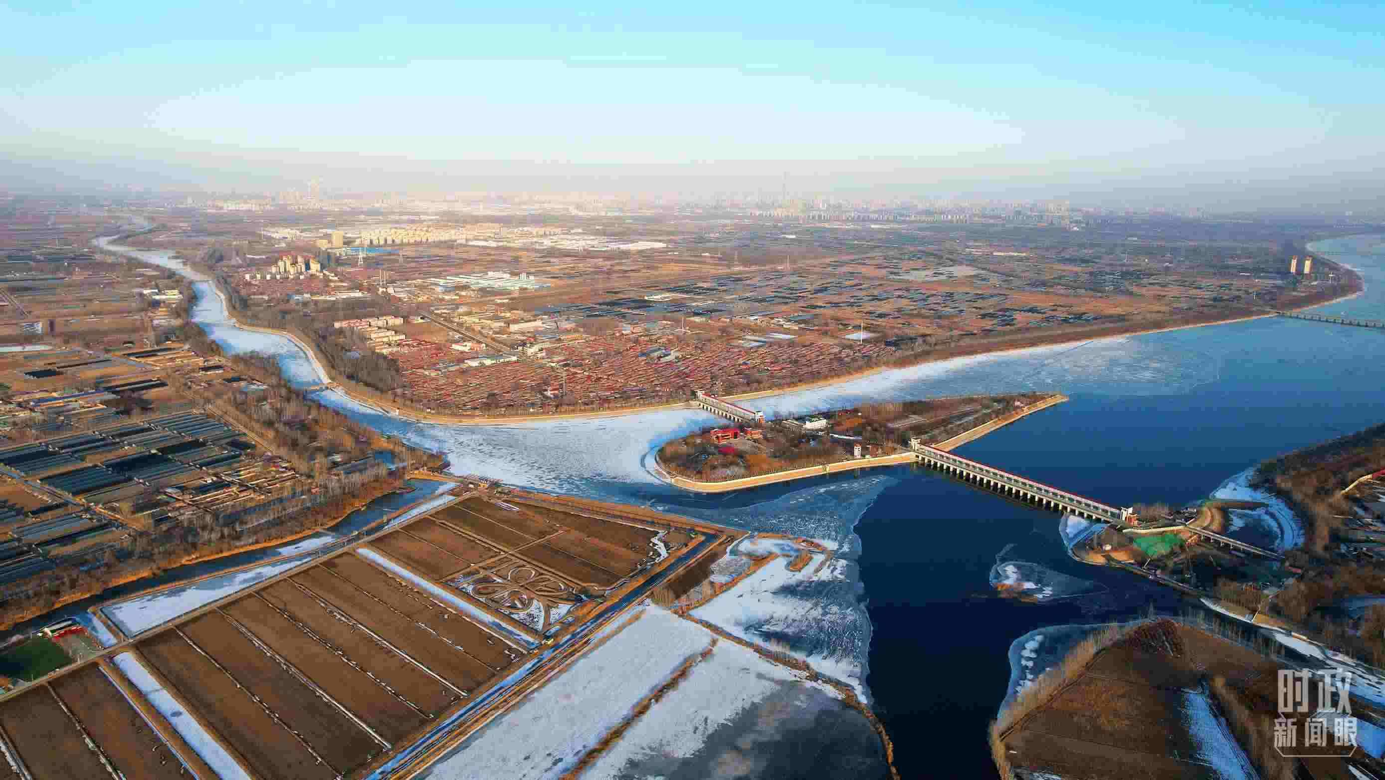 △俯瞰第六埠村。（總臺(tái)央視記者范凱拍攝）