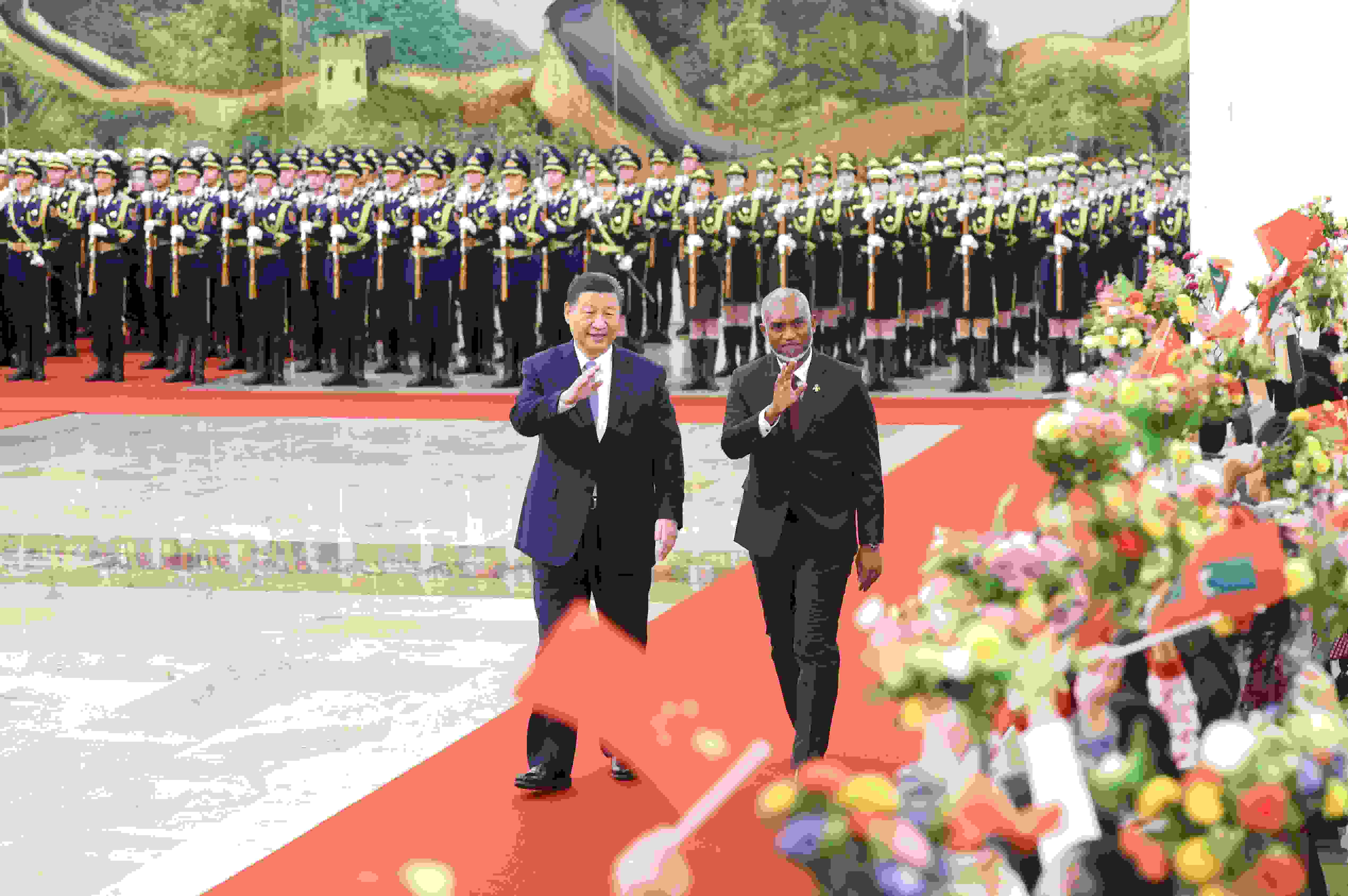 △2024年1月10日下午，國家主席習(xí)近平在北京人民大會堂同來華進(jìn)行國事訪問的馬爾代夫總統(tǒng)穆伊茲舉行會談。會談前，習(xí)近平主席在人民大會堂北大廳為穆伊茲總統(tǒng)舉行歡迎儀式。