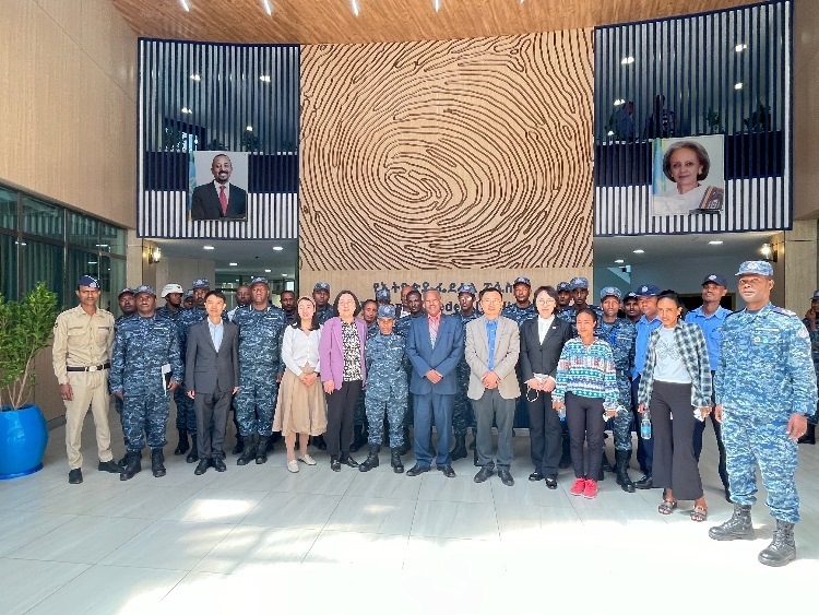 圖為埃塞俄比亞聯(lián)邦警察中文培訓(xùn)班開班儀式現(xiàn)場。亞的斯亞貝巴大學(xué)孔子學(xué)院供圖