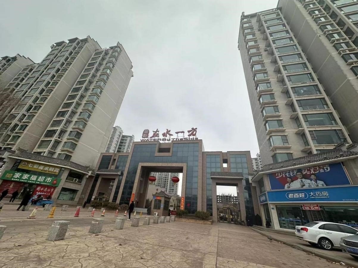 甘肅省永靖縣“在水一方”小區(qū)。人民網(wǎng)記者 馬昌攝