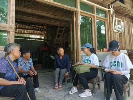 △ 2022年7月，華中師范大學生命科學學院鄉(xiāng)村振興之旅暑期實踐隊赴湖北省恩施市宣恩縣長潭河侗族鄉(xiāng)開展“生態(tài)文明助力鄉(xiāng)村振興”暑期社會實踐活動。