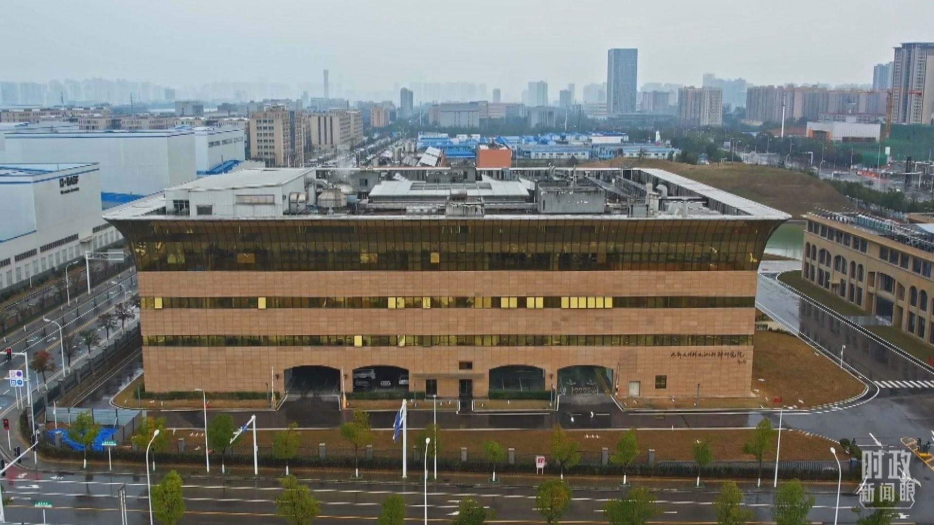 △巴斯夫杉杉電池材料有限公司。（總臺(tái)記者陳稼、楊侃拍攝）