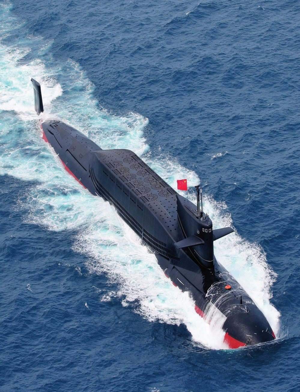 某潛艇執(zhí)行實戰(zhàn)化訓(xùn)練歸來（2018年3月攝）。周啟青攝