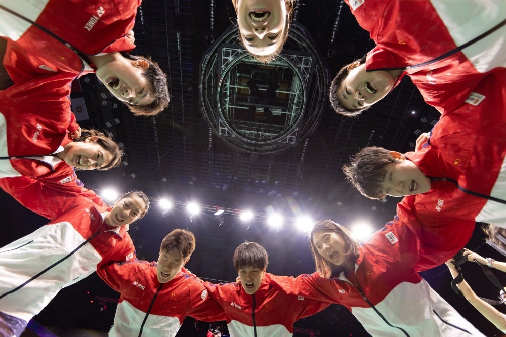 5月5日，中國隊在賽前互相鼓勵。新華社記者 江宏景 攝