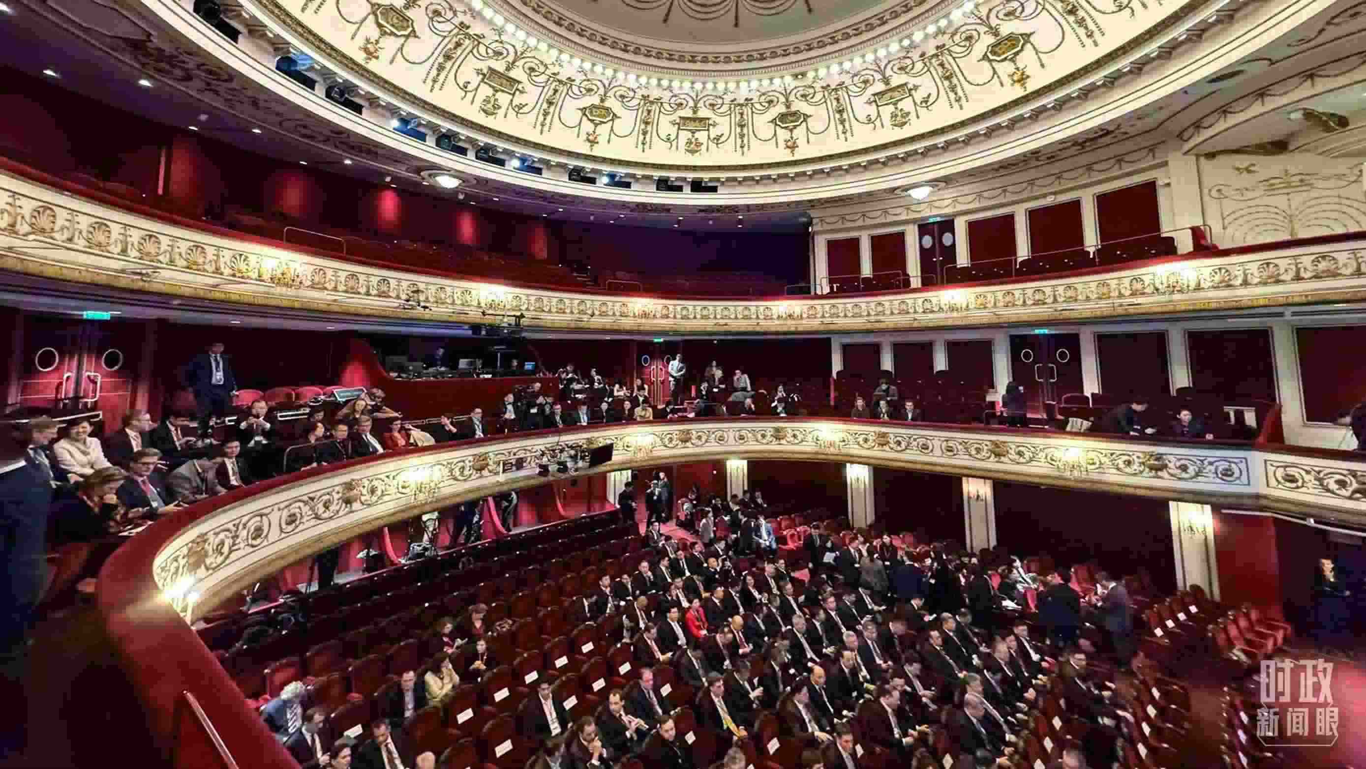 △馬里尼劇院。（總臺(tái)央視記者蔣碩拍攝）