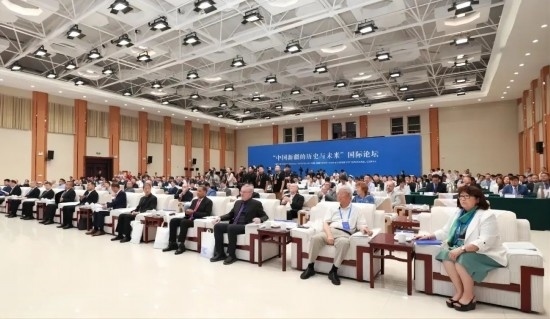 6月12日，“中國新疆的歷史與未來”國際論壇在喀什舉辦。（圖片來源：民族畫報(bào)）