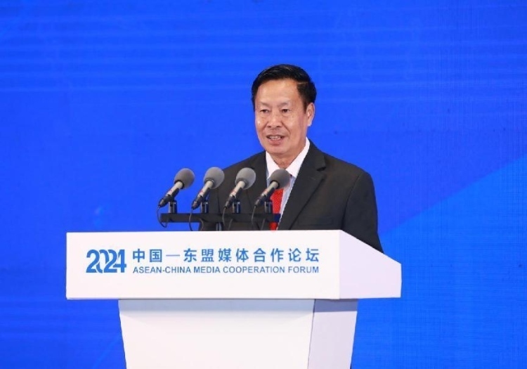 坡西·喬馬尼馮致辭。中國外文局供圖