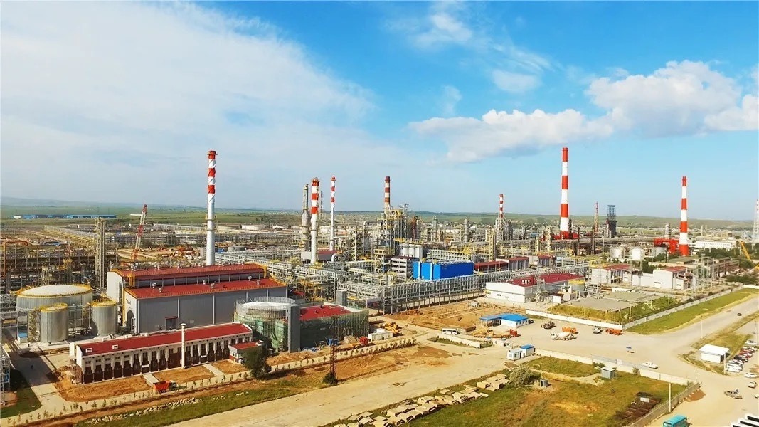 奇姆肯特?zé)捰蛷S完成現(xiàn)代化改造后全景。（圖源：人民網(wǎng)）