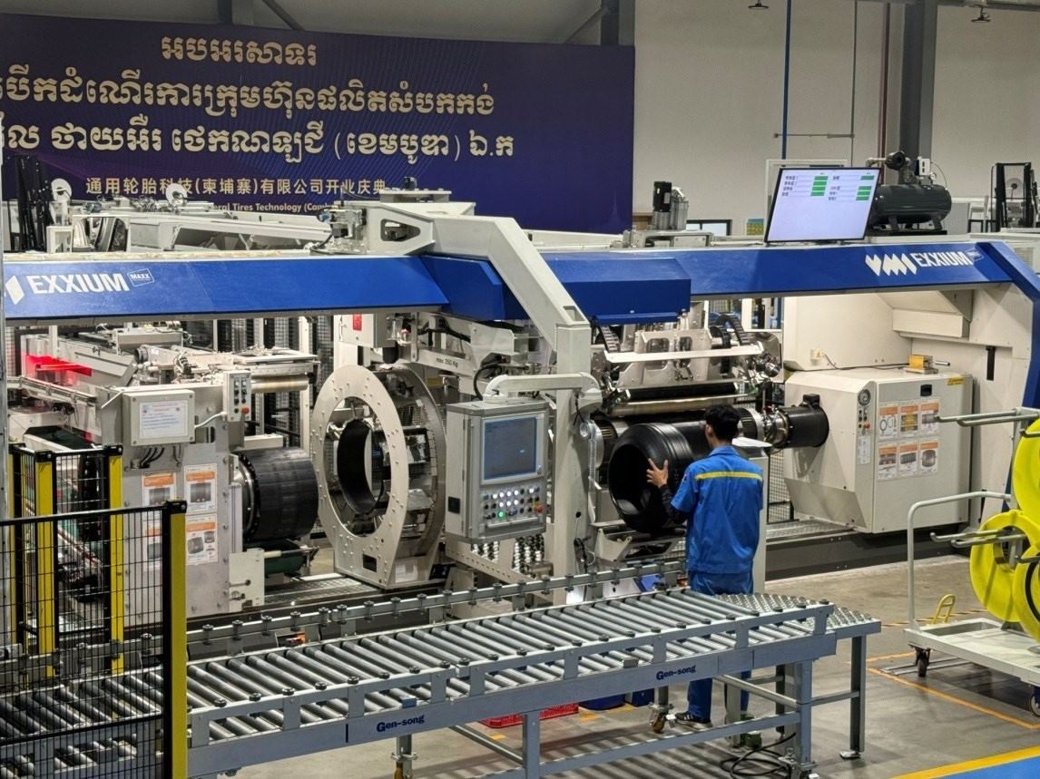 圖為通用輪胎科技（柬埔寨）有限公司生產車間。西港特區(qū)公司供圖