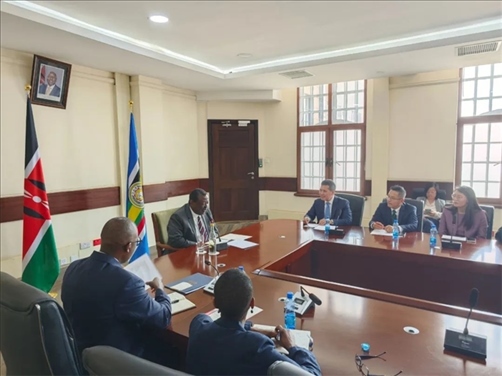 （座談會(huì)現(xiàn)場(chǎng)。駐肯使館供圖）