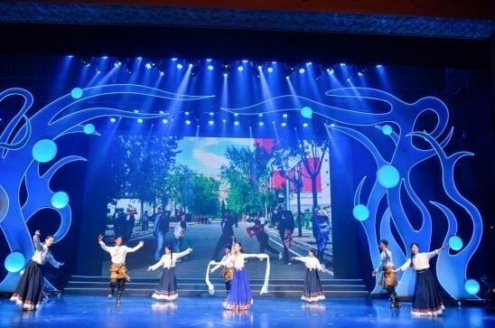 第十屆“歡動(dòng)北京”開幕，12國(guó)青少年向未來問好