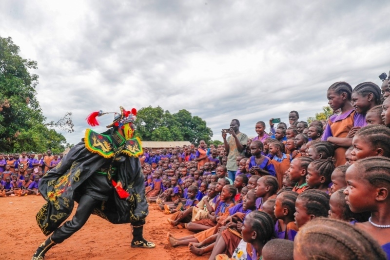傳統(tǒng)川劇變臉表演。王軍杰攝