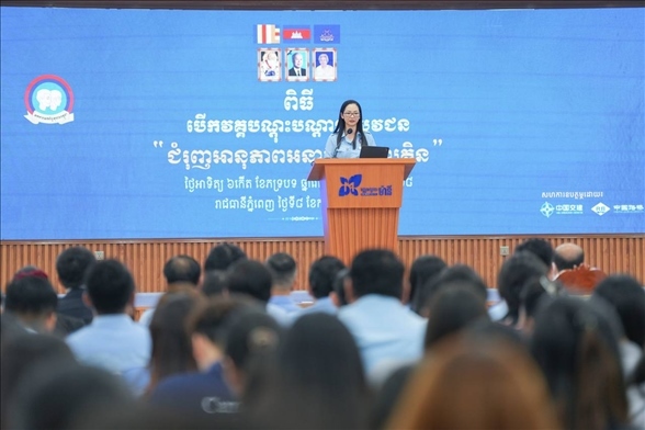 占尼莫在開幕式致辭。活動主辦方供圖