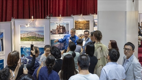 5月29日，“宇宙·金磚國家”圖片巡回展在北京舉辦，活動(dòng)現(xiàn)場(chǎng)吸引了眾多中國觀眾。北京俄羅斯文化中心供圖