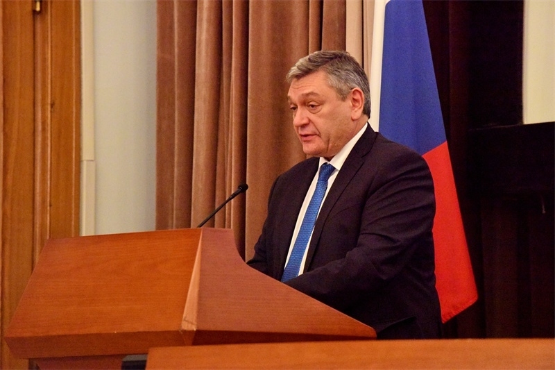 俄羅斯外交部副部長(zhǎng)魯?shù)强浦罗o。主辦方供圖