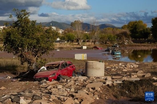 這是11月2日在西班牙烏鐵爾拍攝的受災(zāi)區(qū)域。新華社記者 孟鼎博 攝