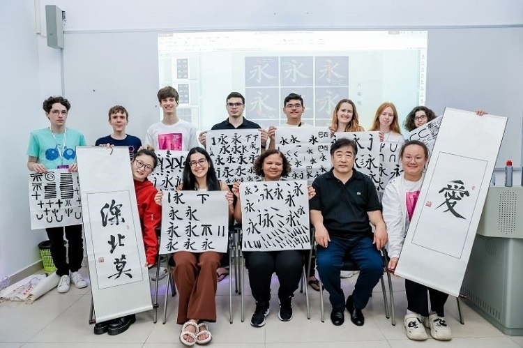 深北莫舉行文化交流活動。深北莫供圖