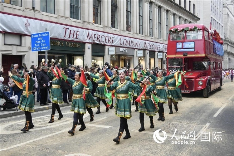 2024倫敦金融城市長就職巡游 浙江會(huì)游行隊(duì)伍 吳若鳴攝