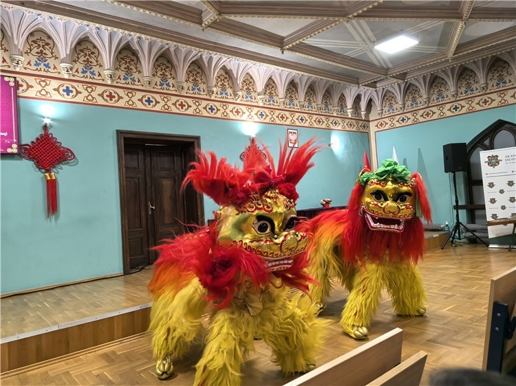 托倫雅蓋隆學(xué)院禮堂巡演現(xiàn)場。主辦方供圖。