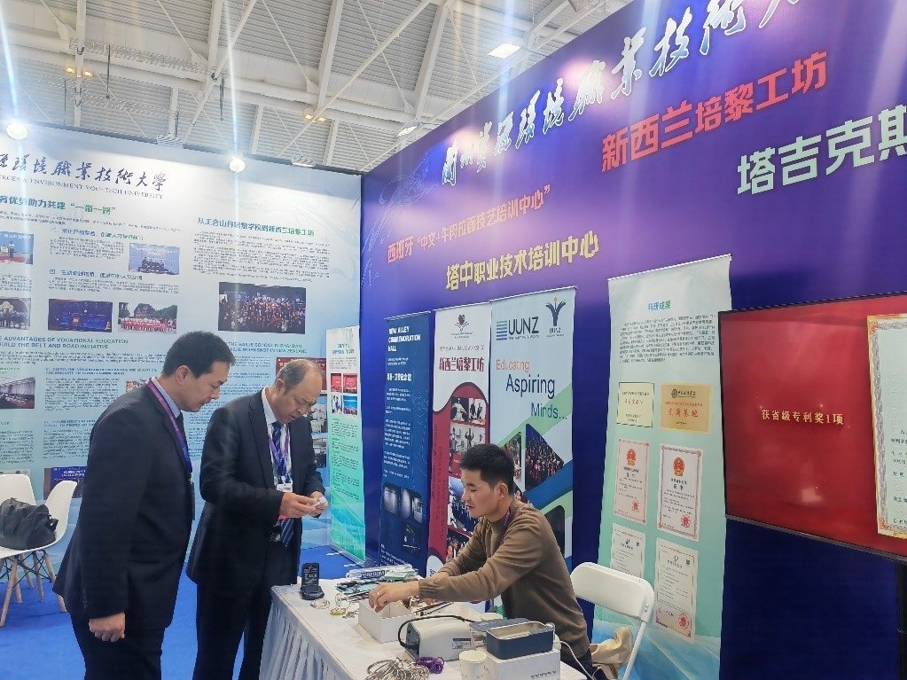 展臺現(xiàn)場。蘭州資源環(huán)境職業(yè)技術(shù)大學供圖