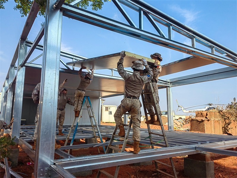 小組協(xié)同推進(jìn)工程任務(wù)。鄧原淘攝