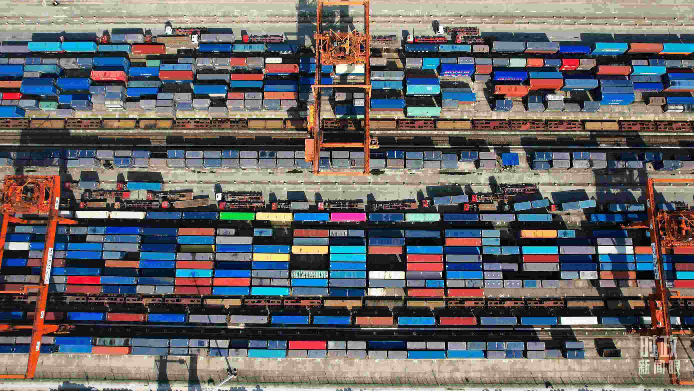 △重慶國際物流樞紐園區(qū)。（總臺(tái)央視記者范凱拍攝）