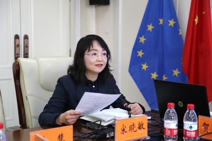 中國社會科學院歐洲研究所《歐洲研究》總編輯、中國歐洲學會秘書長宋曉敏教授主持研討會。吳迪攝