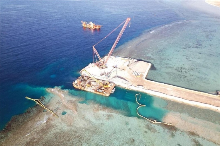 拉比格四期海水淡化項(xiàng)目取水口作業(yè)場(chǎng)景。項(xiàng)目方供圖