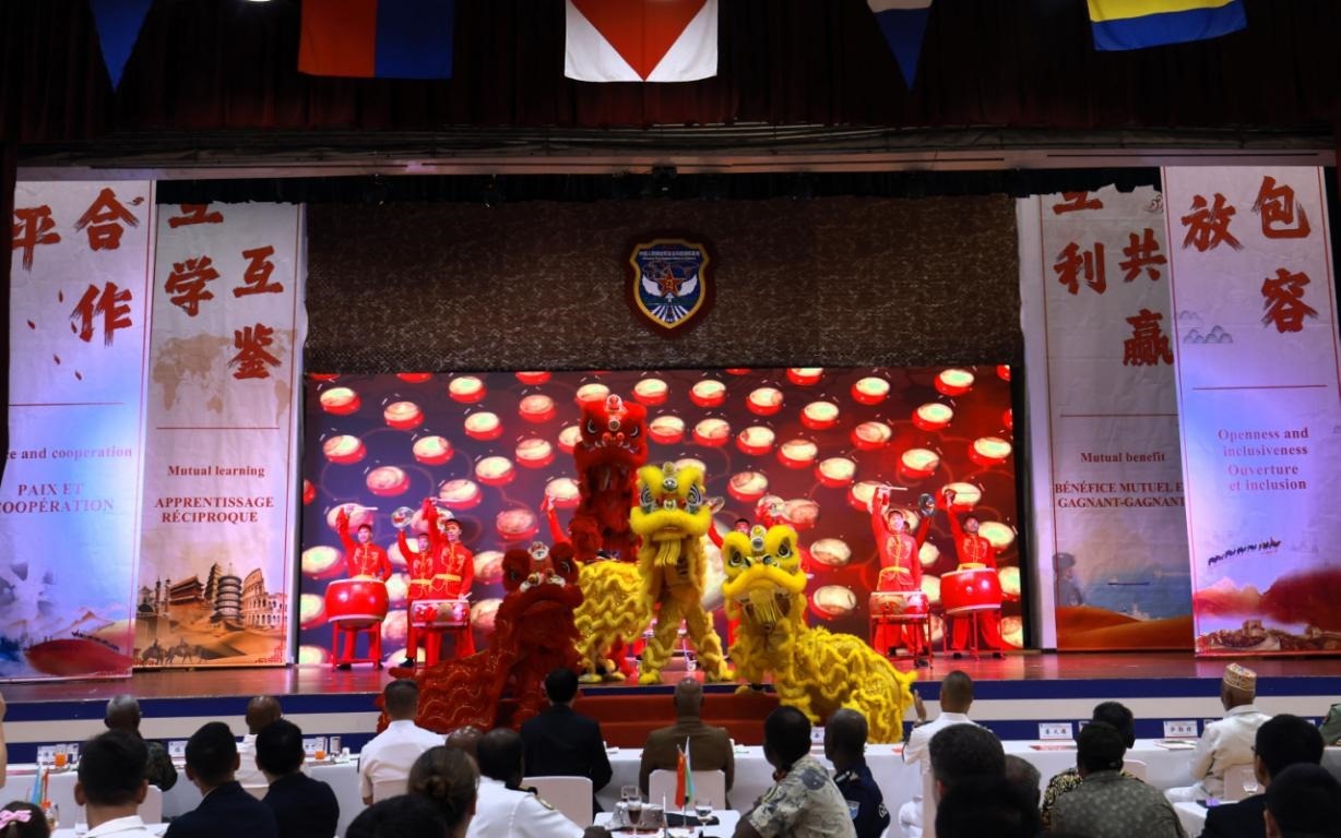 舞獅表演《金獅送福》。主辦方供圖