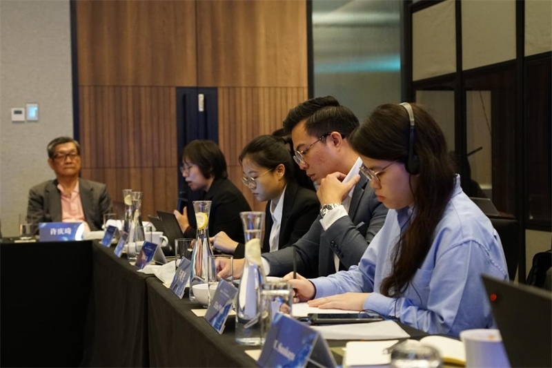 分享會現(xiàn)場，中馬兩國記者認(rèn)真記錄。林俊揚攝