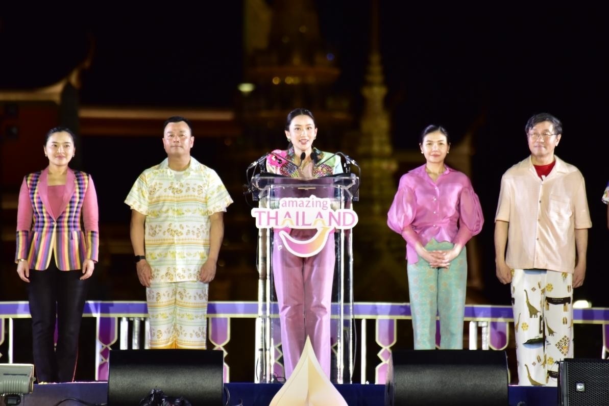 泰國總理佩通坦·欽那瓦宣布泰國潑水節(jié)慶?；顒诱絾?。泰國國家旅游局供圖