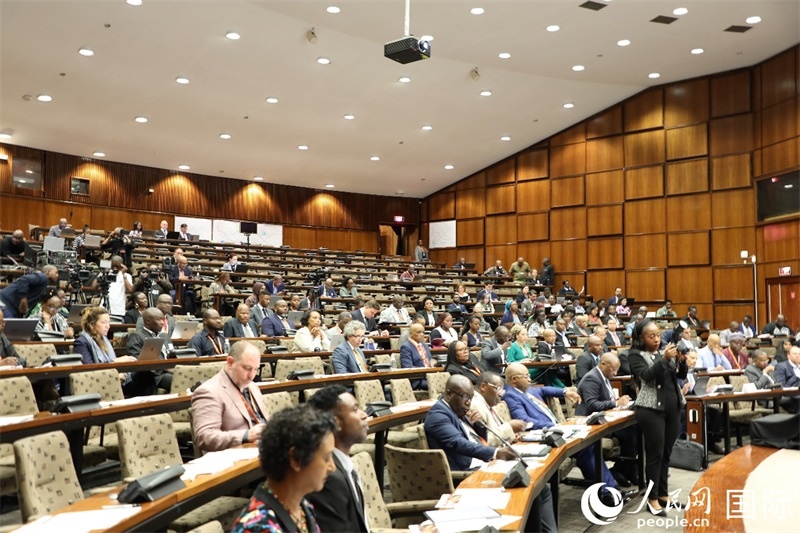 圖為對(duì)話會(huì)現(xiàn)場(chǎng)。人民網(wǎng)記者 戴楷然攝